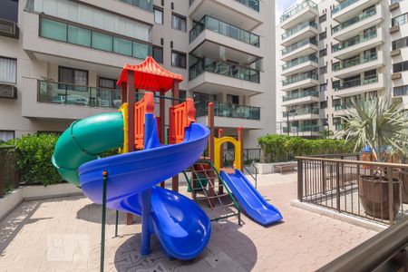 Apartamento à venda com 70m², 3 quartos e 1 vaga Apartamento à venda com 70m², 3 quartos e 1 vagaÁrea Comum - Parquinho