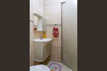 Casa à venda com 250m², 5 quartos e 2 vagas Casa à venda com 250m², 5 quartos e 2 vagasBanheiro