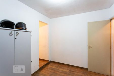 Casa à venda com 250m², 5 quartos e 2 vagas Casa à venda com 250m², 5 quartos e 2 vagasQuarto 2