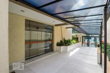 Apartamento à venda com 250m², 4 quartos e 2 vagasÁrea Externa