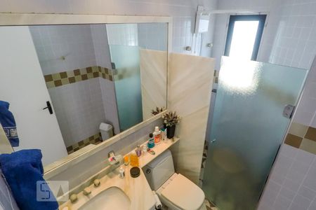 Apartamento à venda com 250m², 4 quartos e 2 vagasQuarto 1 -  suite piso inferior