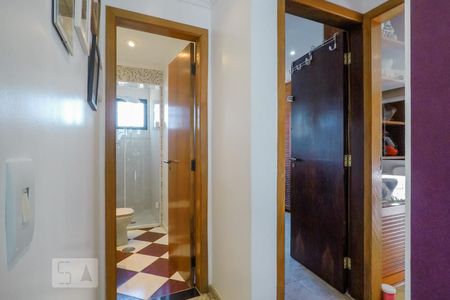 Apartamento à venda com 250m², 4 quartos e 2 vagasCorredor