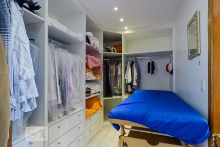 Apartamento à venda com 250m², 4 quartos e 2 vagasCloset