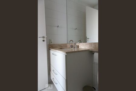 Apartamento à venda com 54m², 2 quartos e 1 vaga Apartamento à venda com 54m², 2 quartos e 1 vagaBanheiro