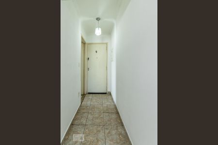 Apartamento à venda com 74m², 2 quartos e 1 vaga Apartamento à venda com 74m², 2 quartos e 1 vagaBanheiro