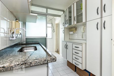 Apartamento à venda com 74m², 2 quartos e 1 vaga Apartamento à venda com 74m², 2 quartos e 1 vagaCozinha