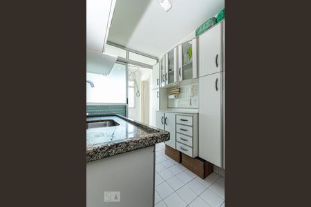 Apartamento à venda com 74m², 2 quartos e 1 vaga Apartamento à venda com 74m², 2 quartos e 1 vagaCozinha