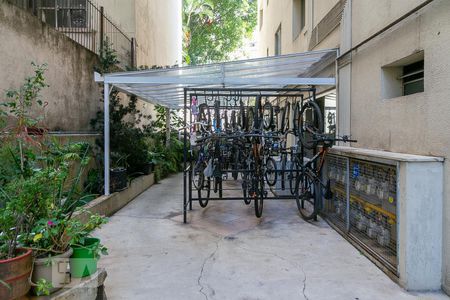Studio à venda com 20m², 1 quarto e sem vaga Studio à venda com 20m², 1 quarto e sem vagaBicicletário
