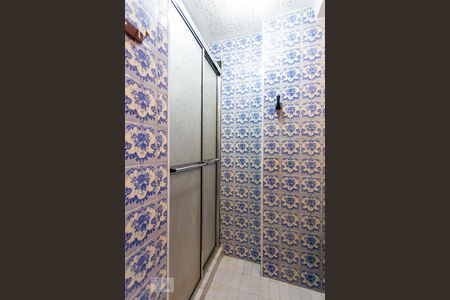 Apartamento à venda com 64m², 2 quartos e sem vaga Apartamento à venda com 64m², 2 quartos e sem vagaBanheiro