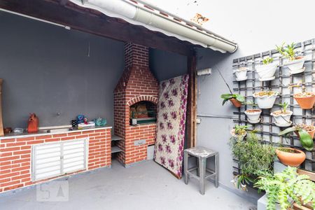 Casa à venda com 300m², 3 quartos e 5 vagas Casa à venda com 300m², 3 quartos e 5 vagasQuintal