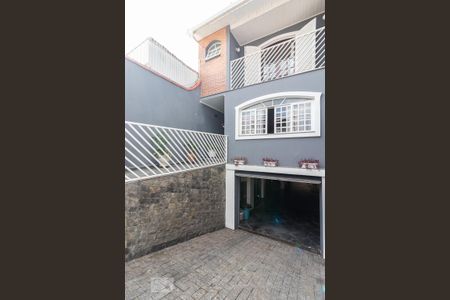 Casa à venda com 300m², 3 quartos e 5 vagas Casa à venda com 300m², 3 quartos e 5 vagasFachada
