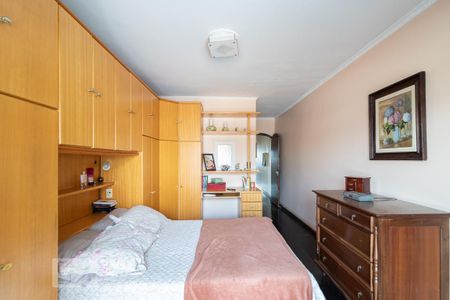 Casa à venda com 300m², 3 quartos e 5 vagas Casa à venda com 300m², 3 quartos e 5 vagasSuíte