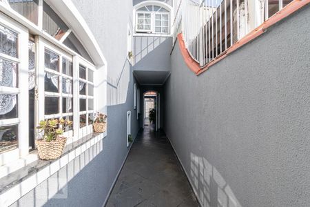 Casa à venda com 300m², 3 quartos e 5 vagas Casa à venda com 300m², 3 quartos e 5 vagasCorredor Externo