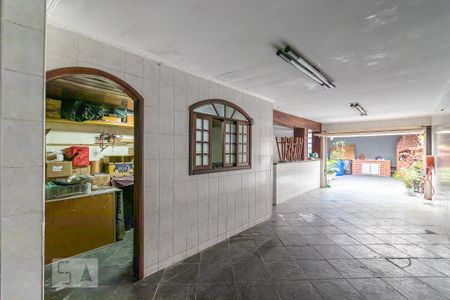 Casa à venda com 300m², 3 quartos e 5 vagas Casa à venda com 300m², 3 quartos e 5 vagasGaragem