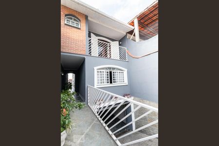 Casa à venda com 300m², 3 quartos e 5 vagas Casa à venda com 300m², 3 quartos e 5 vagasFachada