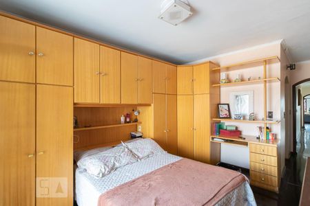 Casa à venda com 300m², 3 quartos e 5 vagas Casa à venda com 300m², 3 quartos e 5 vagasSuíte