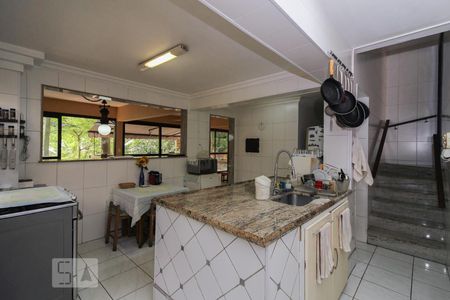 Casa para alugar com 450m², 5 quartos e 4 vagas Casa para alugar com 450m², 5 quartos e 4 vagasCozinha