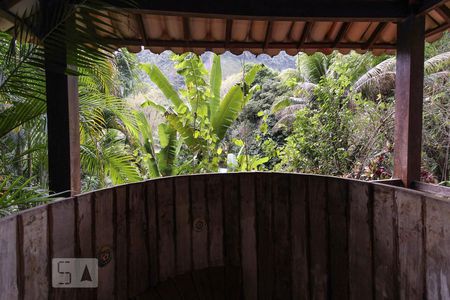 Casa para alugar com 450m², 5 quartos e 4 vagas Casa para alugar com 450m², 5 quartos e 4 vagasOfuro