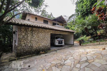 Casa para alugar com 450m², 5 quartos e 4 vagas Casa para alugar com 450m², 5 quartos e 4 vagasÁrea Externa