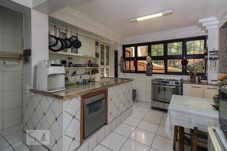 Casa para alugar com 450m², 5 quartos e 4 vagas Casa para alugar com 450m², 5 quartos e 4 vagasCozinha