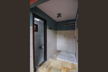 Casa para alugar com 450m², 5 quartos e 4 vagas Casa para alugar com 450m², 5 quartos e 4 vagasBanheiro da Sauna