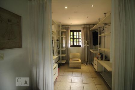 Casa para alugar com 450m², 5 quartos e 4 vagas Casa para alugar com 450m², 5 quartos e 4 vagasBanheiro da Suíte 2