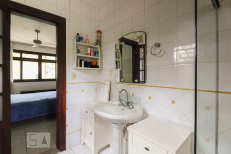 Casa para alugar com 450m², 5 quartos e 4 vagas Casa para alugar com 450m², 5 quartos e 4 vagasBanheiro da Suíte 2