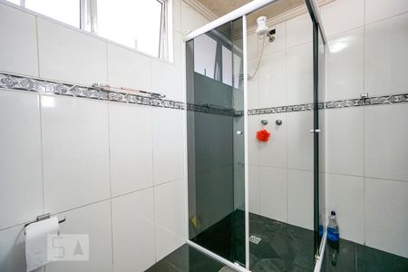 Apartamento à venda com 120m², 4 quartos e 1 vaga Apartamento à venda com 120m², 4 quartos e 1 vagaBanheiro social 02