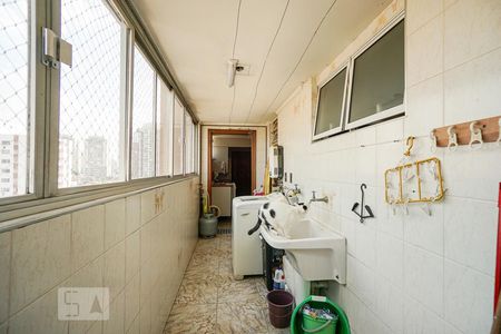 Apartamento à venda com 120m², 4 quartos e 1 vaga Apartamento à venda com 120m², 4 quartos e 1 vagaÁrea de serviço