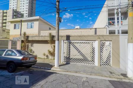 Casa à venda com 150m², 4 quartos e 2 vagasFachada