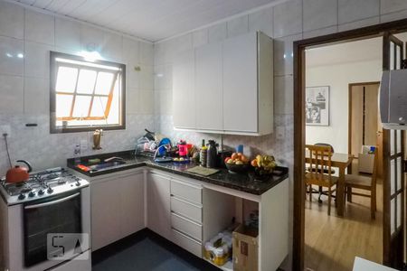 Casa à venda com 150m², 4 quartos e 2 vagasCozinha