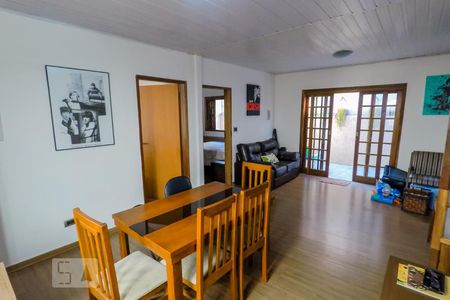 Casa à venda com 150m², 4 quartos e 2 vagasSala