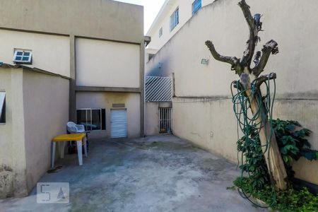Casa à venda com 150m², 4 quartos e 2 vagasQuintal
