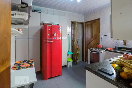 Casa à venda com 150m², 4 quartos e 2 vagasCozinha