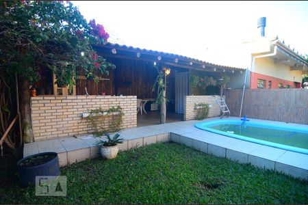 Casa à venda com 265m², 4 quartos e 4 vagasPátio