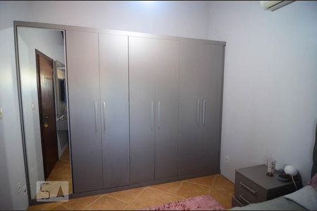 Casa à venda com 265m², 4 quartos e 4 vagasQuarto 1