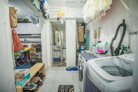 Casa de condomínio à venda com 130m², 3 quartos e 2 vagas Casa de condomínio à venda com 130m², 3 quartos e 2 vagasÁrea de Serviço