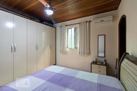 Casa à venda com 205m², 3 quartos e 3 vagasQuarto 3 suíte