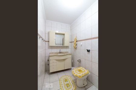 Casa à venda com 205m², 3 quartos e 3 vagasBanheiro quarto 3 suíte