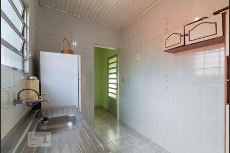 Casa à venda com 205m², 3 quartos e 3 vagasEdícula - cozinha