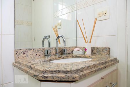 Apartamento à venda com 125m², 4 quartos e 2 vagasBanheiro da Suíte 2