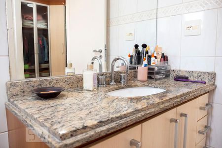 Apartamento à venda com 125m², 4 quartos e 2 vagasBanheiro da Suíte 1