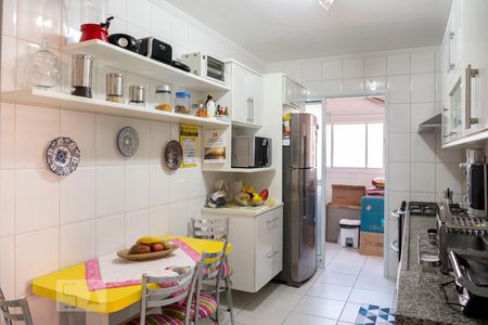 Apartamento à venda com 125m², 4 quartos e 2 vagasCozinha 