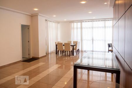 Apartamento à venda com 125m², 4 quartos e 2 vagasÁrea comum - Salão de festas