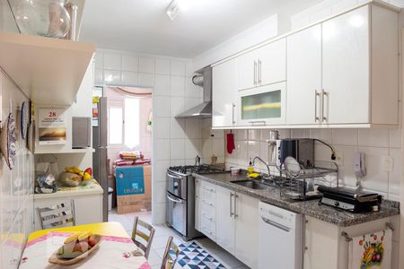 Apartamento à venda com 125m², 4 quartos e 2 vagasCozinha 