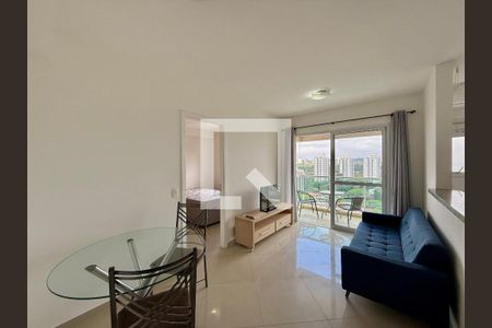 Sala de apartamento para alugar com 1 quarto, 38m² em Santo Amaro, São Paulo
