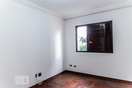 Apartamento à venda com 180m², 3 quartos e 2 vagas Apartamento à venda com 180m², 3 quartos e 2 vagasQuarto 1