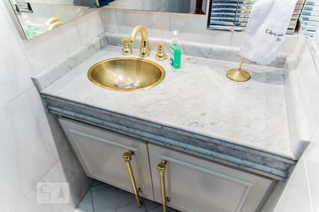 Apartamento à venda com 180m², 3 quartos e 2 vagas Apartamento à venda com 180m², 3 quartos e 2 vagasPia