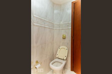 Apartamento à venda com 180m², 3 quartos e 2 vagas Apartamento à venda com 180m², 3 quartos e 2 vagasLavabo