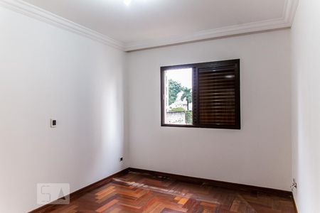 Apartamento à venda com 180m², 3 quartos e 2 vagas Apartamento à venda com 180m², 3 quartos e 2 vagasSuíte